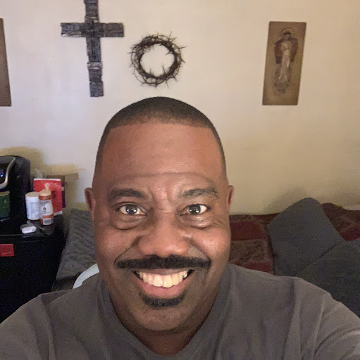 Kenneth Daniel Photo 20