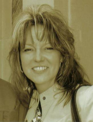 Diana Miller Photo 32