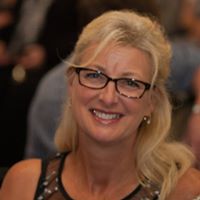 Jane Ellis Photo 31