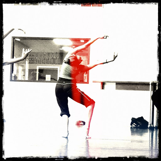 Amy Cain Photo 38