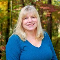 Cindy Robbins Photo 33