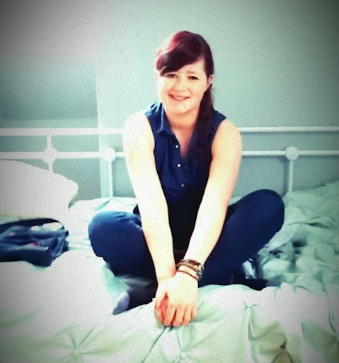 Robyn Wells Photo 33