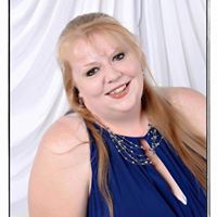 Crystal Lovell Photo 6