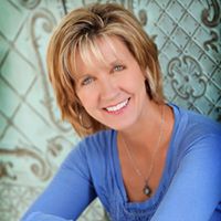 Julie Kessler Photo 33