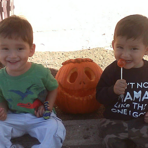 Yvette Marquez Photo 15