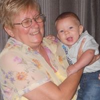 Carol Hutchison Photo 24