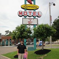 Michael Cleaves Photo 14