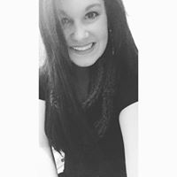 Cassandra Chapman Photo 31