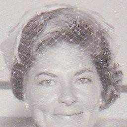 Susan Mayer Photo 16