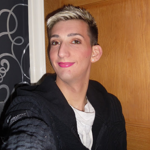 Bradley Rose Photo 30