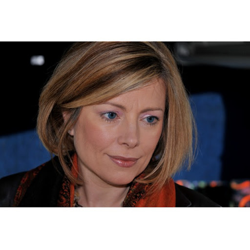 Sandra Snow Photo 33