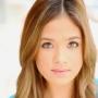 Nicole Hayward Photo 25