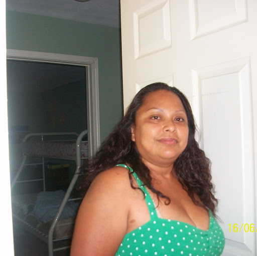 Victoria Reyes Photo 10