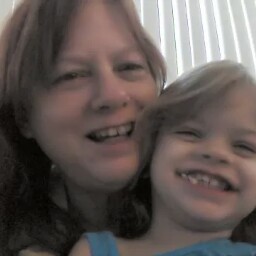 Ellen Russell Photo 29