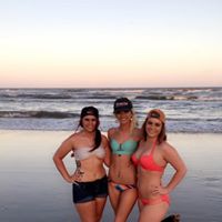 Kristin Mckinney Photo 28