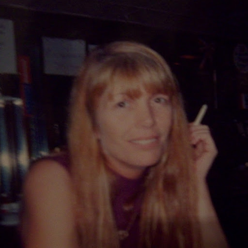 Sue Reynolds Photo 16