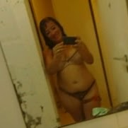 Claudia Santos Photo 26