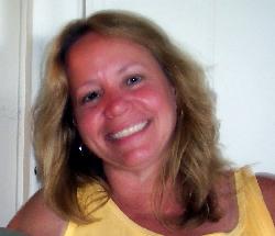 Julie Clark Photo 16