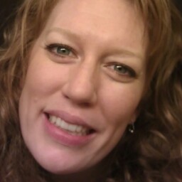 Heather Miles Photo 38