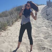 Sarah Deschenes Photo 7