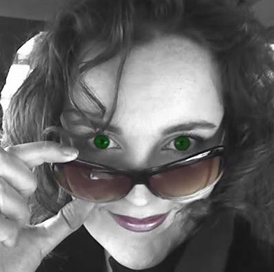 Angela Christiansen Photo 24