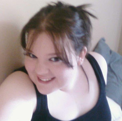 Kristi Phillips Photo 24