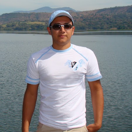 Roberto Alas Photo 6