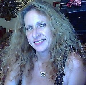 Angela Lynn Photo 38