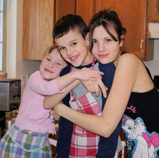 Cassandra Cote Photo 22