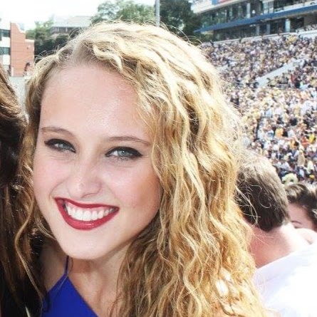 Annie Swanson Photo 17