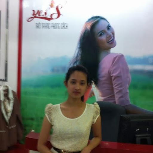 Hong Trinh Photo 6