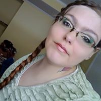 Elizabeth Waller Photo 31