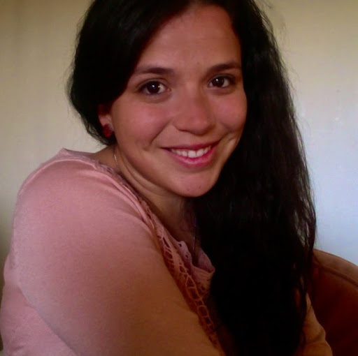Alicia Estrada Photo 32