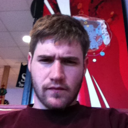 Alexander Daniels Photo 33