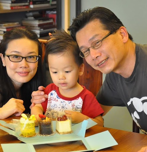 Jennifer Hung Photo 14