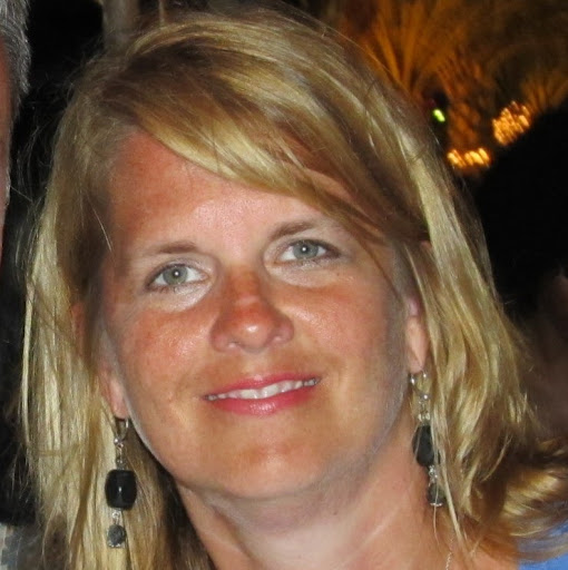 Gina Houston Photo 32