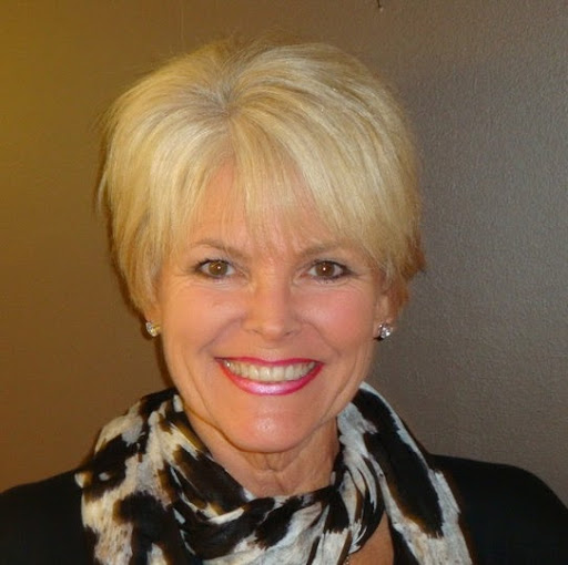 Suzanne Wells Photo 27