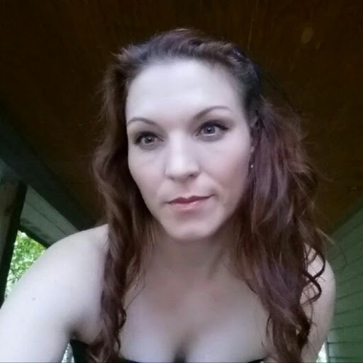 Crystal Lawrence Photo 19
