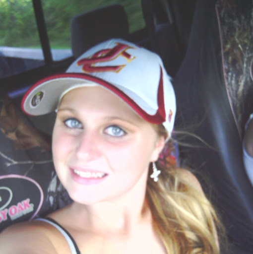 Ashley Pickering Photo 16