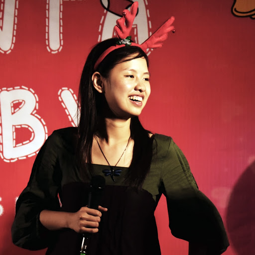 Annie Vu Photo 34
