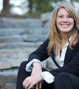 Laura Hanes Photo 1