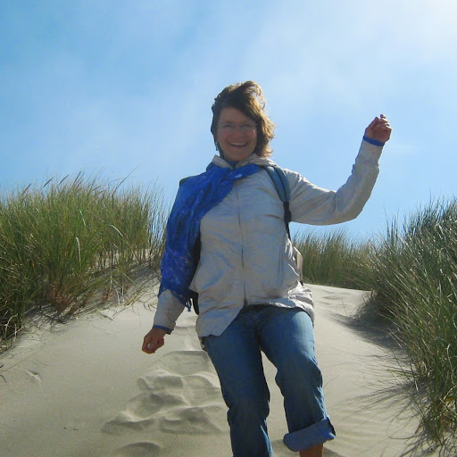 Suzanne Golden Photo 37
