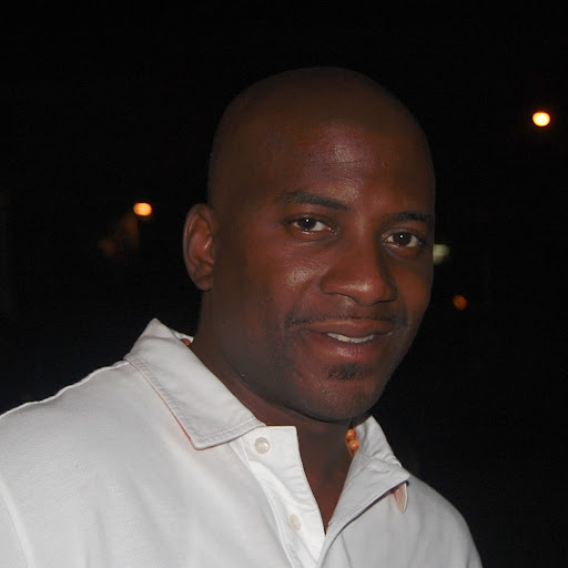 Avery Williams Photo 13