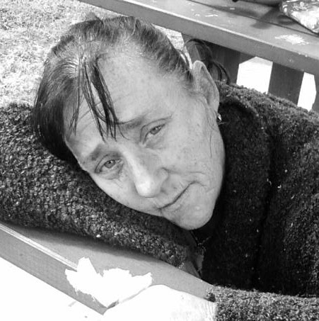 Elizabeth Biddle Photo 29