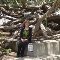 Kelly Everett Photo 25