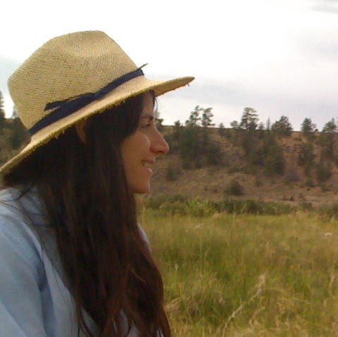 Emily Wright Photo 9
