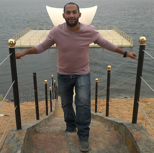 Ahmed Abdelaziz Photo 10