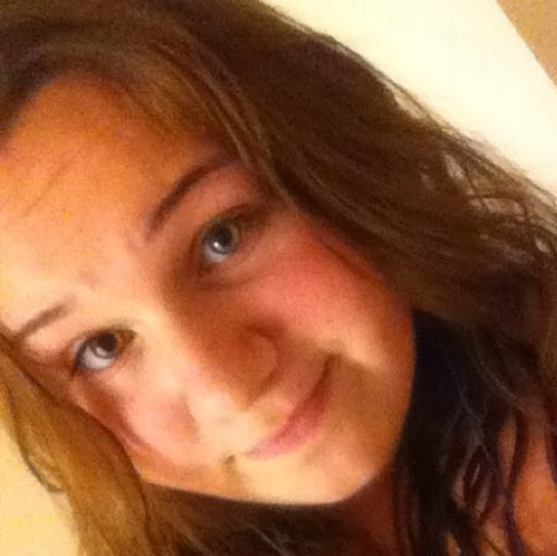 Kelly Olson Photo 46