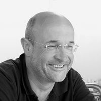 Daniel Betts Photo 17