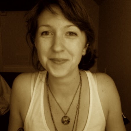 Emily Vaughn Photo 32